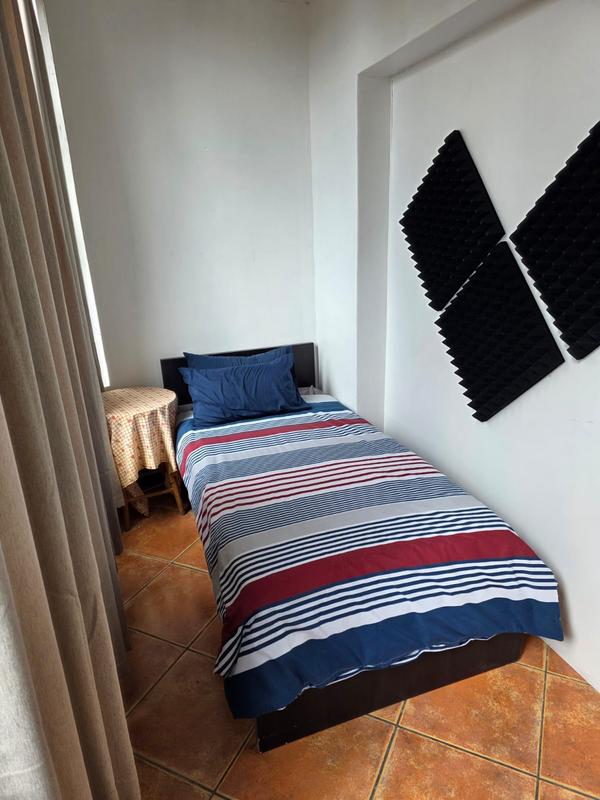 To Let 4 Bedroom Property for Rent in Churchill Estate Western Cape
